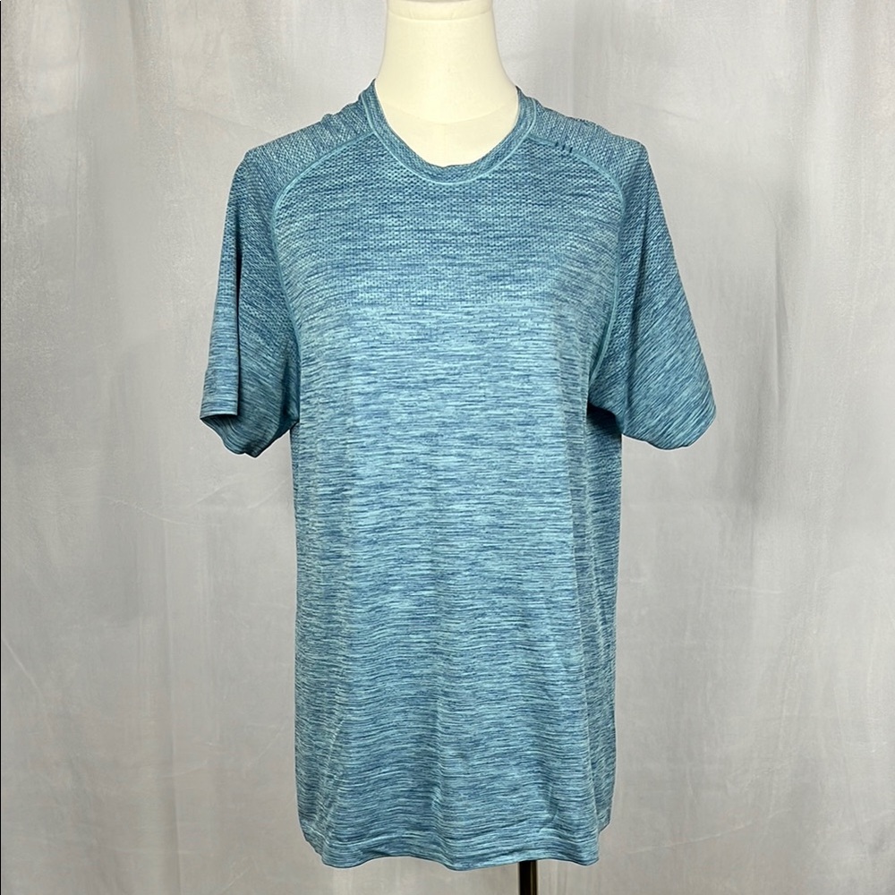 Lululemon Metal Vent Tech Short Sleeve in Heathered Teal Blue (1st Generation). - Picture 2 of 6